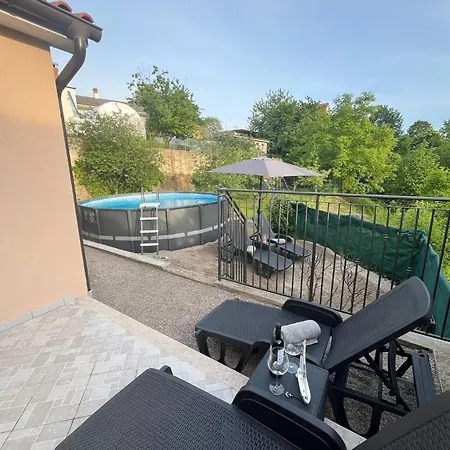 Family House With Pool, Garden & Kids Zone - Dunja Ferienhaus