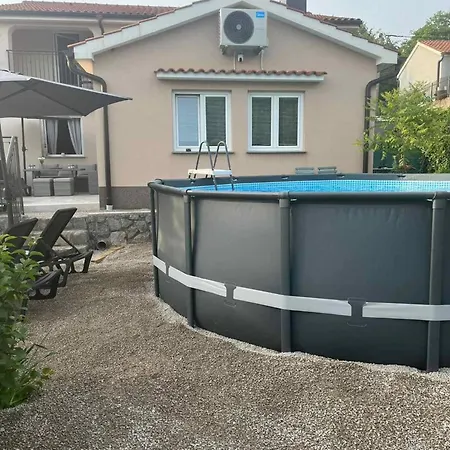 Family House With Pool, Garden & Kids Zone - Dunja Ferienhaus *